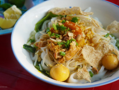 Ăn gì - Khi người Quảng Nam ăn mì Quảng ở Sài Gòn
