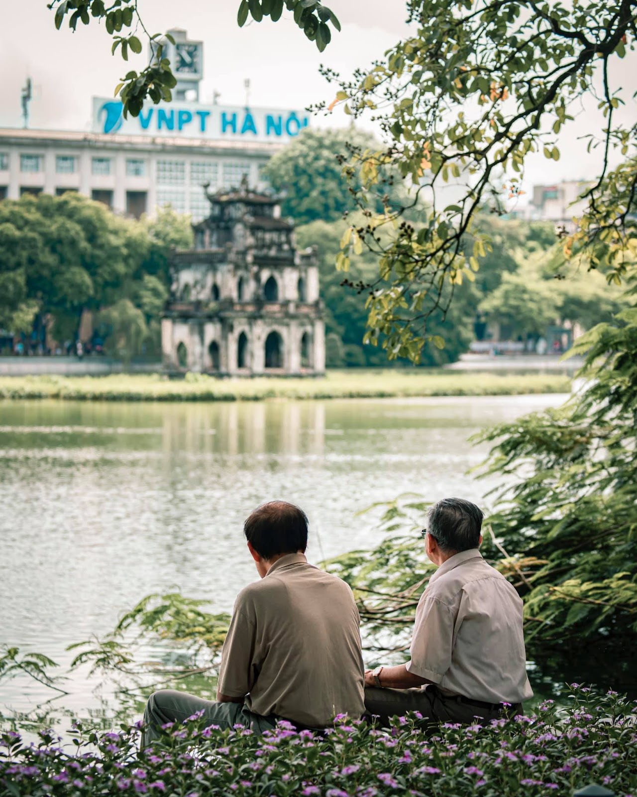 10 khoảnh khắc tuyệt vời ở Hà Nội “mùa có em” của travel blogger Rọt - 1