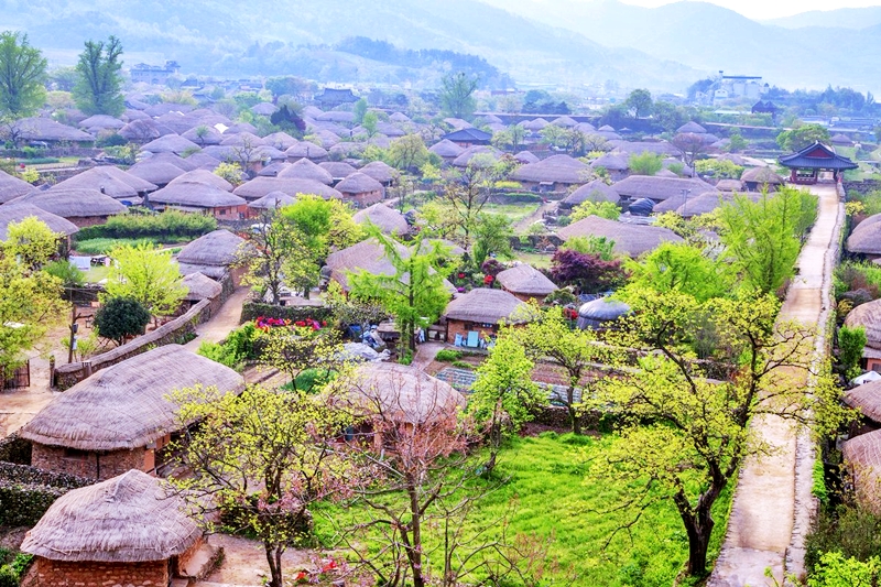 Vẻ đẹp như tranh của ngôi làng pháo đài cổ hơn 700 năm ở xứ Kim chi - 2