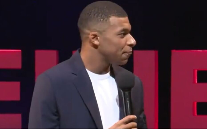 PSG đón 2 tin sốc: Messi chấn thương, Mbappe trốn tập bị nghi &#34;nổi loạn&#34; - 2