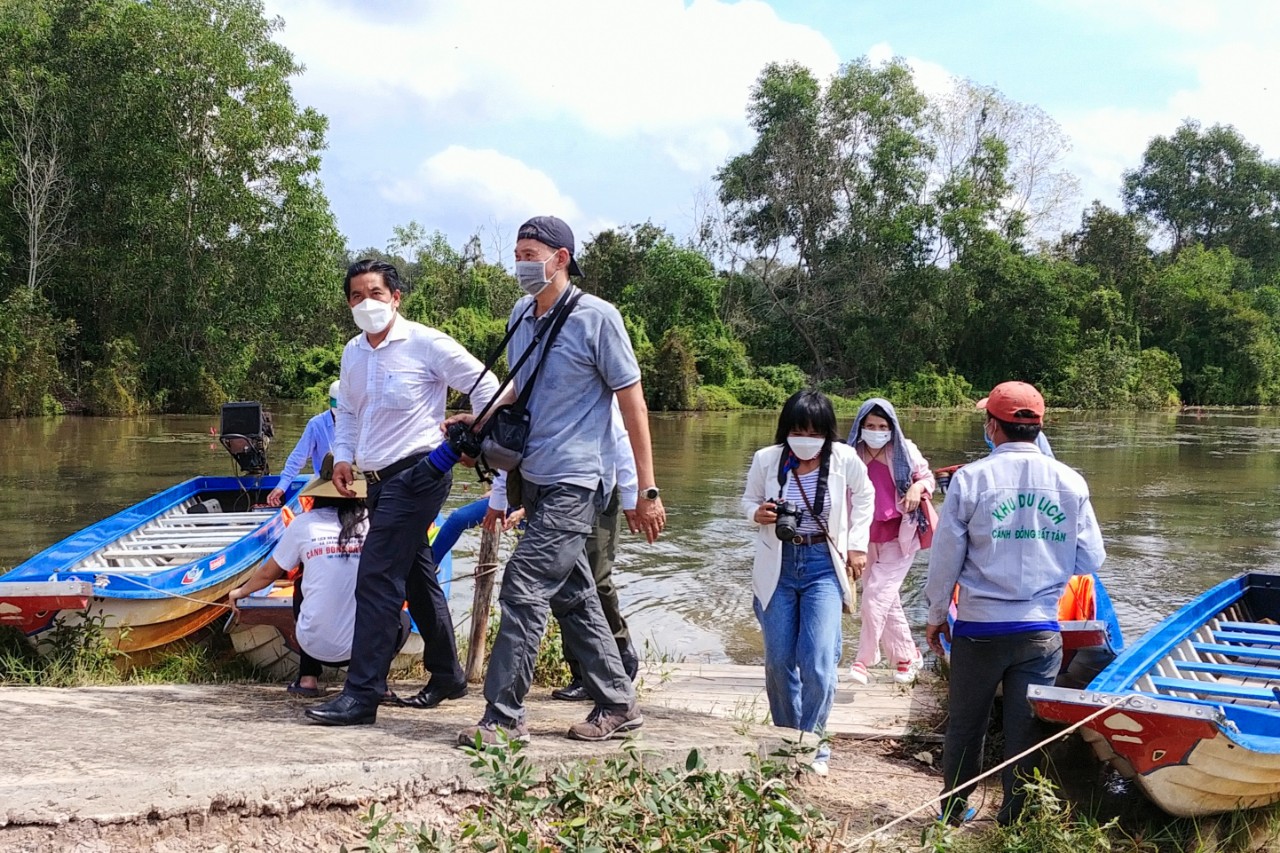 TP.HCM và Long An bắt tay "làm ấm" thị trường du lịch - 8