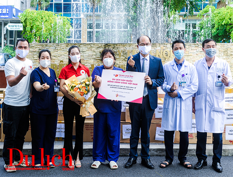 KTO Hàn Quốc ra mắt MV 'Way Back Home - Về Nhà thôi’ tiếp sức đội ngũ y bác sĩ, nhân viên y tế tuyến đầu chống dịch - 1