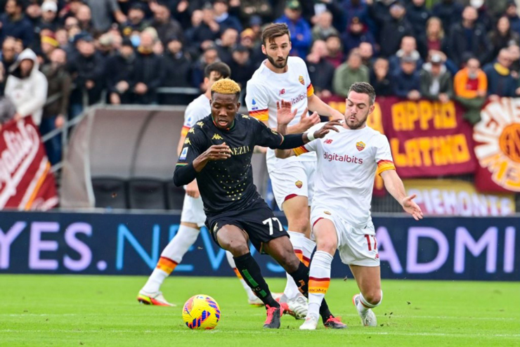 Kết quả bóng đá Venezia - AS Roma: Rượt đuổi 5 bàn, cay đắng Mourinho (Vòng 12 Serie A) - 2
