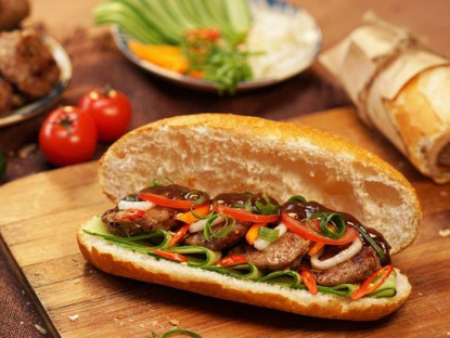 Ăn gì - Báo Pháp gọi bánh mì Việt Nam là &quot;đối thủ đáng gờm&quot; của hamburger Mỹ