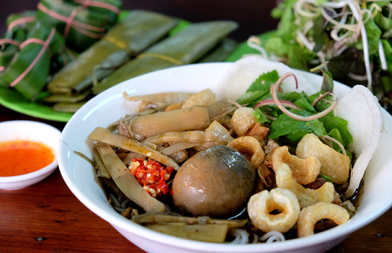 7 món ăn "bóng đêm hắc ám" của Việt Nam gây ấn tượng thực khách - 6
