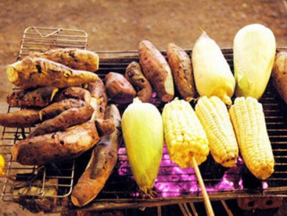Ăn gì - Những món ăn vặt cực hấp dẫn vào mùa đông ở Hà Nội