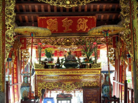 Vẻ đẹp uy nghiêm của ngôi đền thờ Phùng Hưng lớn nhất Việt Nam