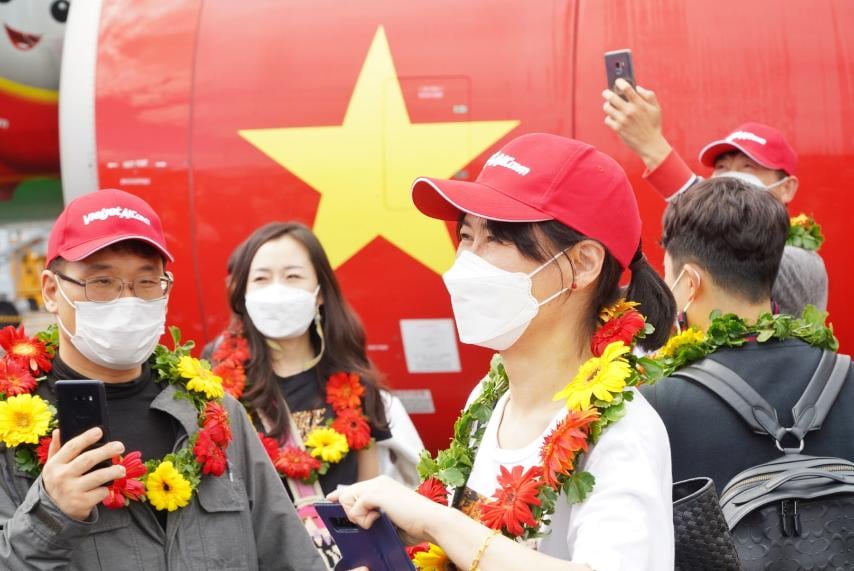 Hơn 200 khách Hàn đến Phú Quốc, bắt đầu tour khép kín 4 ngày 3 đêm - 5