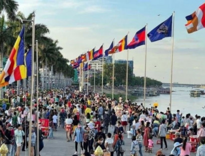 Chuyển động - Du lịch Campuchia ghi nhận những dấu hiệu hồi sinh   