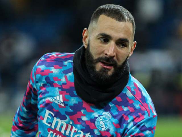 Benzema phản ứng cay cú vì trượt top 3 QBV, Man City nhăm nhe gây sốc - 1