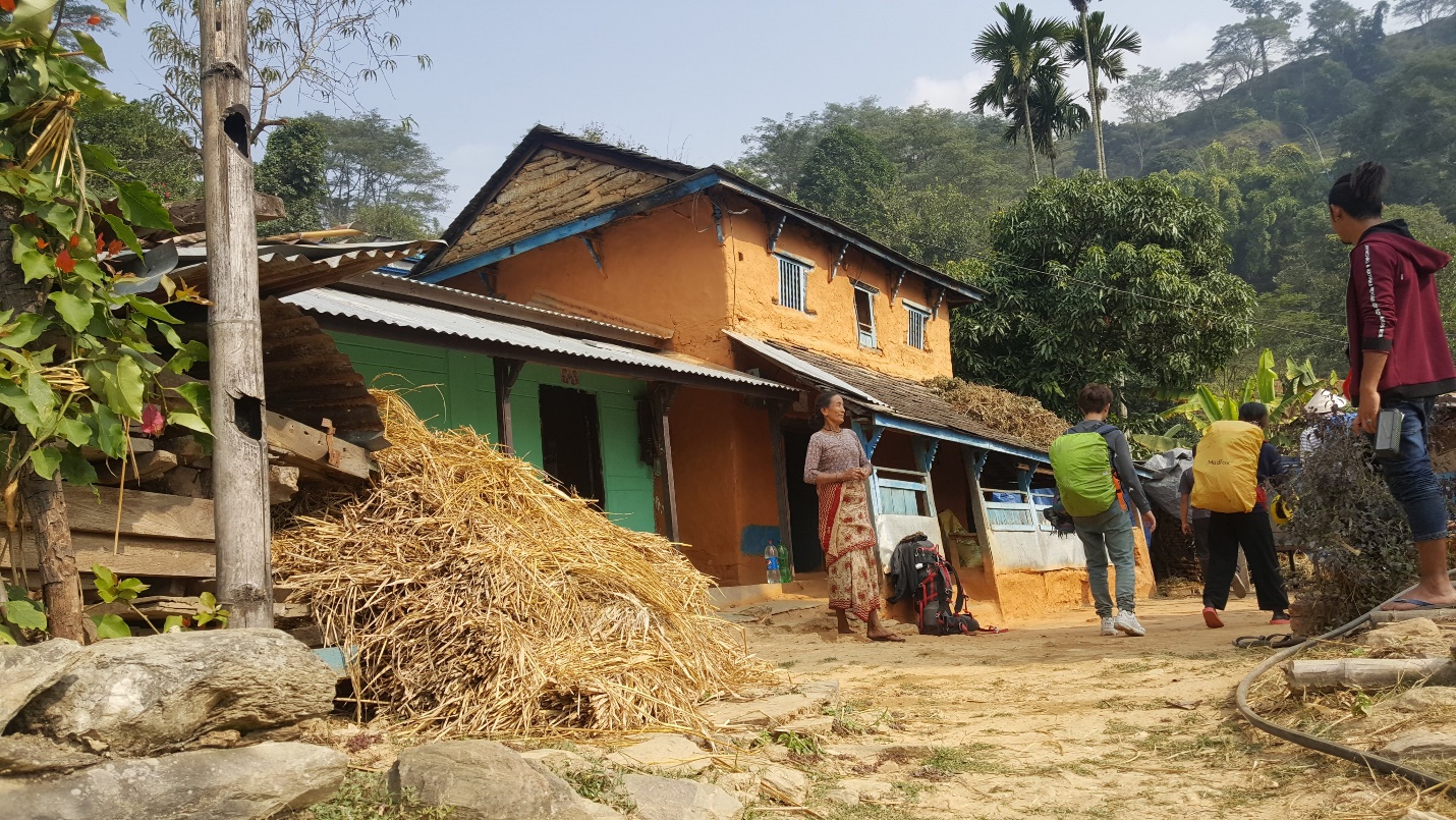 Thăm quê người bạn Nepal, khách Việt sửng sốt với những điều “không tưởng” - 5