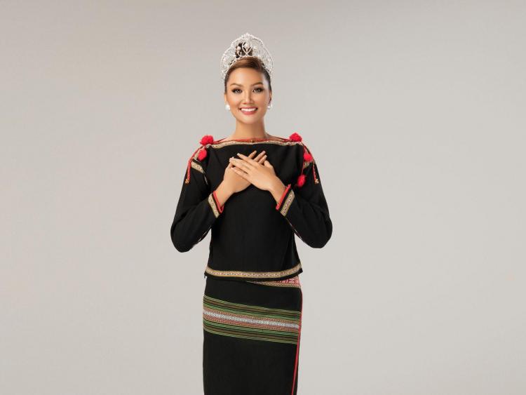 Hoa hậu H’Hen Niê làm đại diện hình ảnh trong “Ngày Quốc gia Việt Nam“ ở Dubai