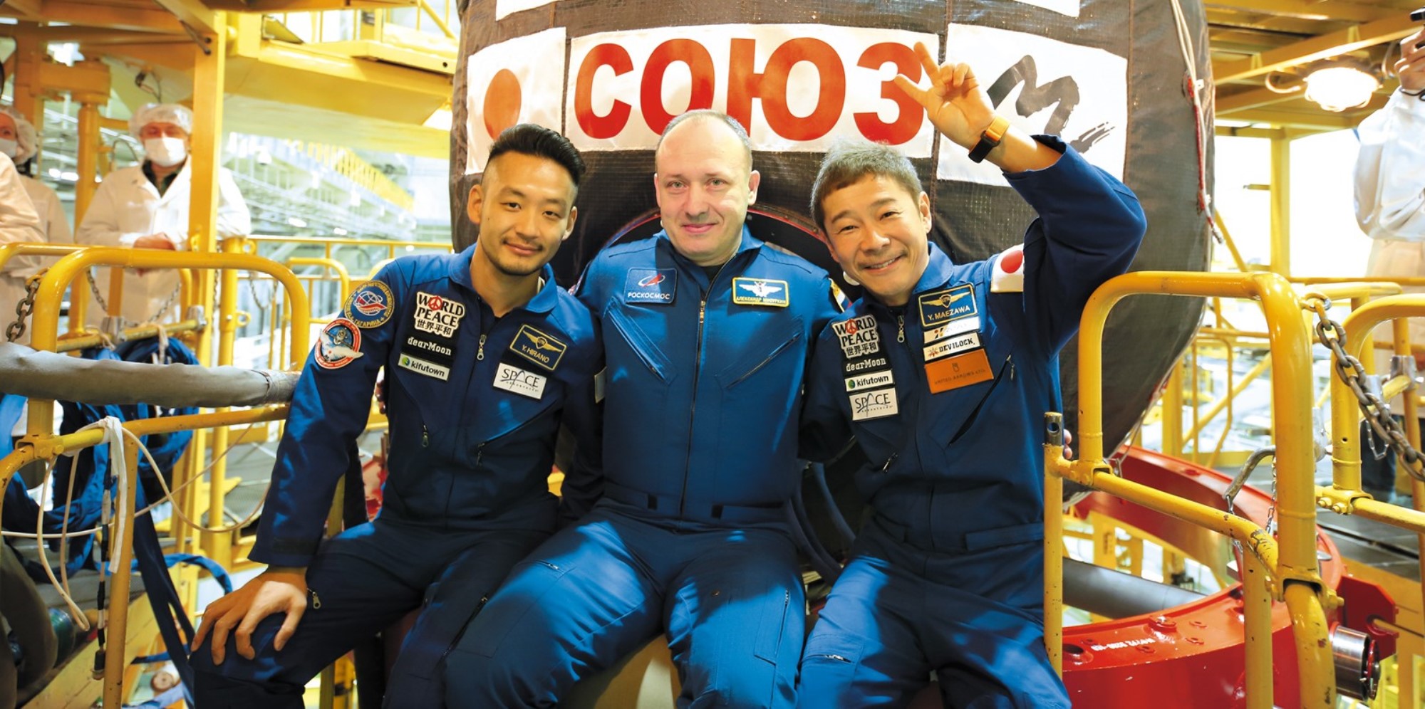 Tỷ phú Nhật Bản tặng tiền cho tất cả người đồng hành trong cùng chuyến bay du lịch không gian - 2