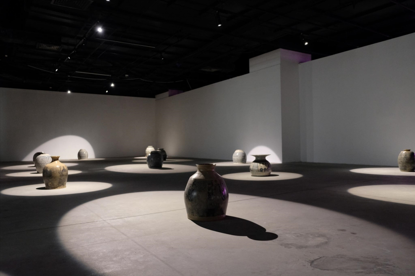 "Loong Koong" - một triển lãm gốm đương đại - 1