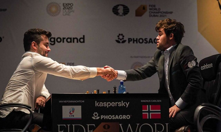 Trận cờ vua 2 triệu USD, ngôi Vua của Carlsen được định đoạt sau 1 nụ cười - 1