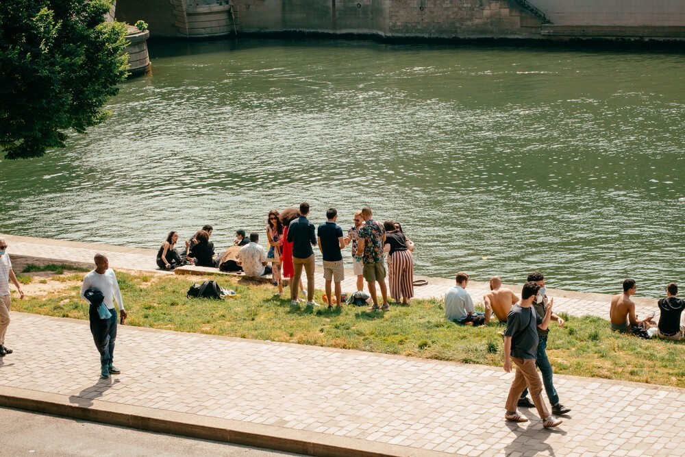 Paris 'thẳng tay' chi 26 nghìn tỷ để người dân bơi lội giữa sông Seine - 1