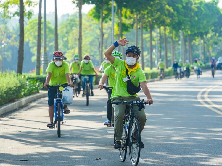 Biking Tour Saigon: Đạp xe ngao du khắp thành phố