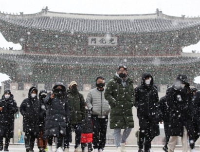 Chuyển động - Hình ảnh người dân Hàn Quốc trải qua những ngày lạnh nhất năm