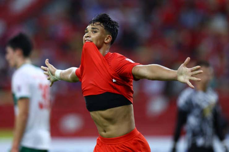 Họp báo Singapore - Indonesia: HLV Indonesia bác bỏ đội mình đá rắn (Bán kết AFF Cup) - 3