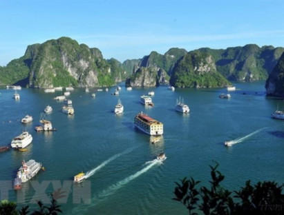 Chuyển động - Quảng Ninh sẽ mở cửa đón khách quốc tế trong tuần đầu tiên năm 2022