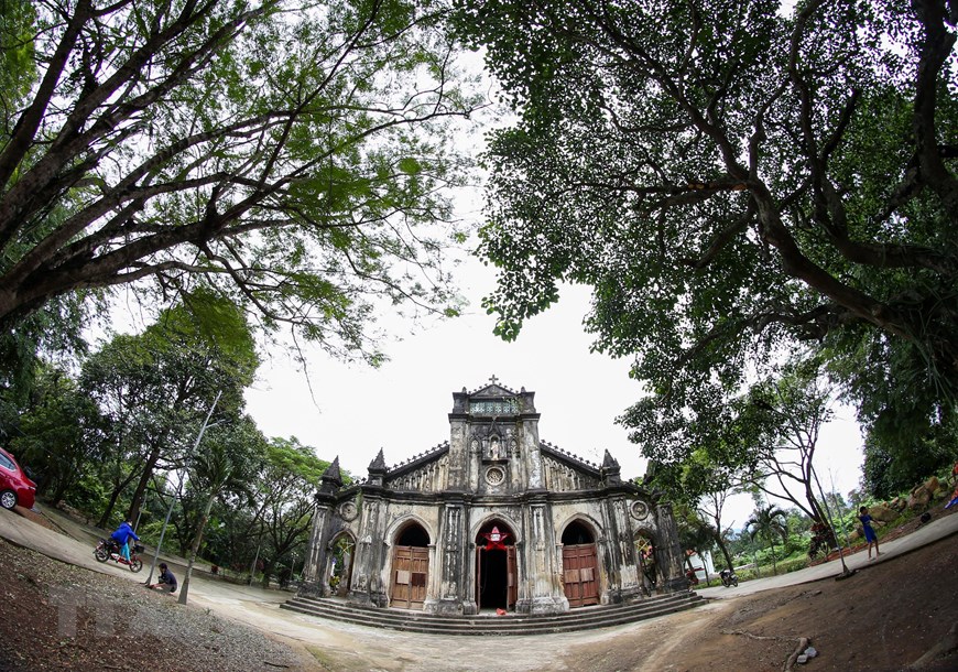 Chiêm ngưỡng vẻ đẹp cổ kính của nhà thờ cổ Tùng Sơn ở Đà Nẵng - 6