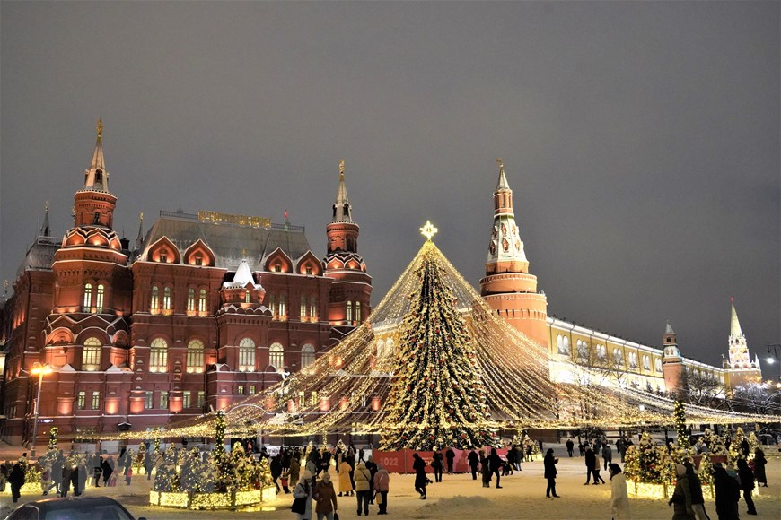 Hình ảnh Thủ đô nước Nga lộng lẫy trước thềm Giáng sinh và Năm mới - 1