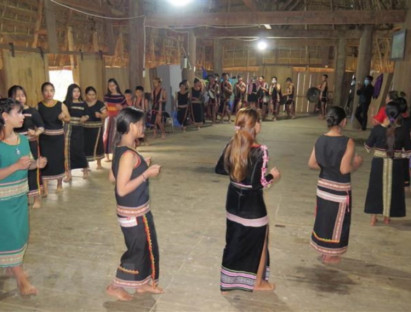 Giải trí - Những lớp học góp phần bảo tồn văn hóa cồng chiêng ở thị trấn Măng Đen