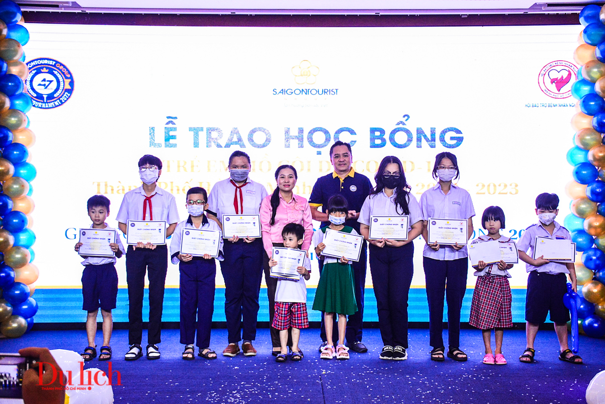 Saigontourist Group trao học bổng hơn 1 tỷ đồng cho trẻ em mồ côi vì Covid-19 - 5
