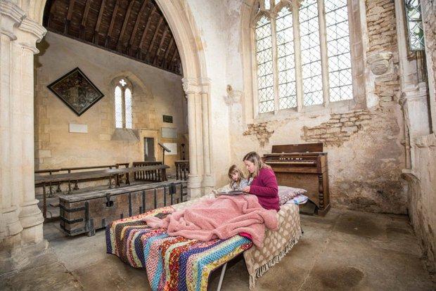 Trải nghiệm 'qua đêm' trong nhà thờ bỏ hoang ở Anh, giá hơn 1 triệu đồng - 6