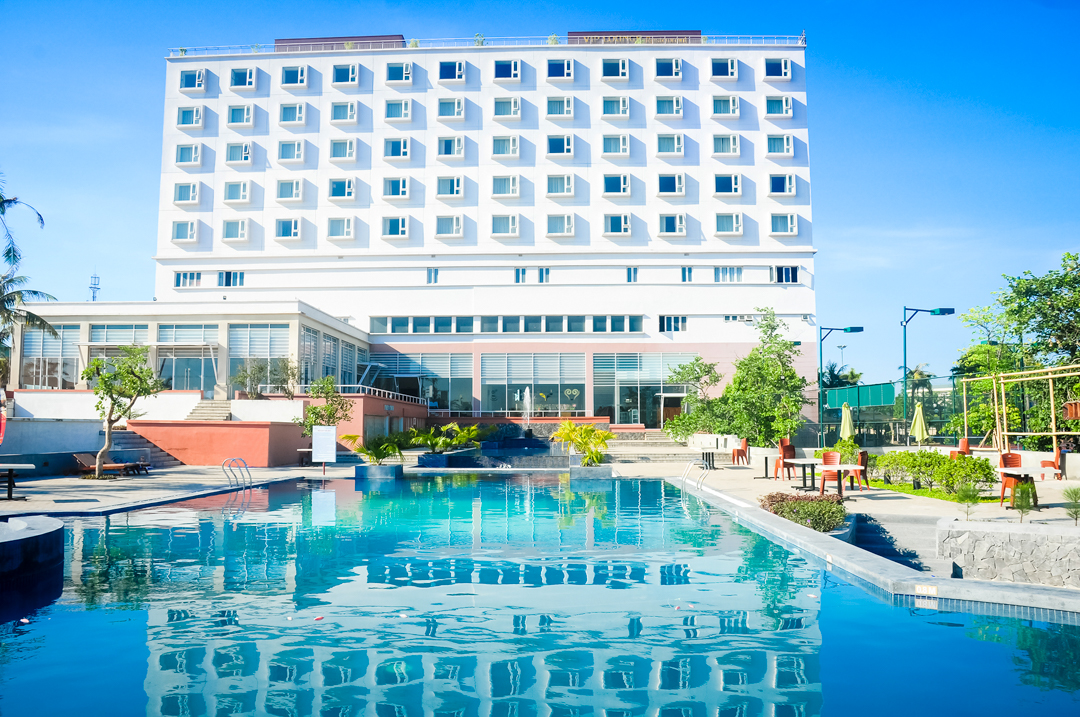 Loạt khách sạn Saigontourist tung khuyến mại "khủng" dịp cuối năm - 13