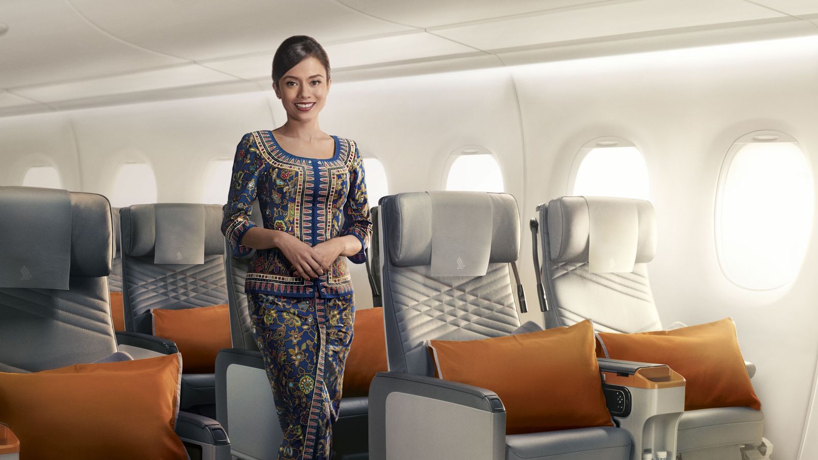 Singapore Airlines sẽ không sa thải tiếp viên hàng không mang thai - 2