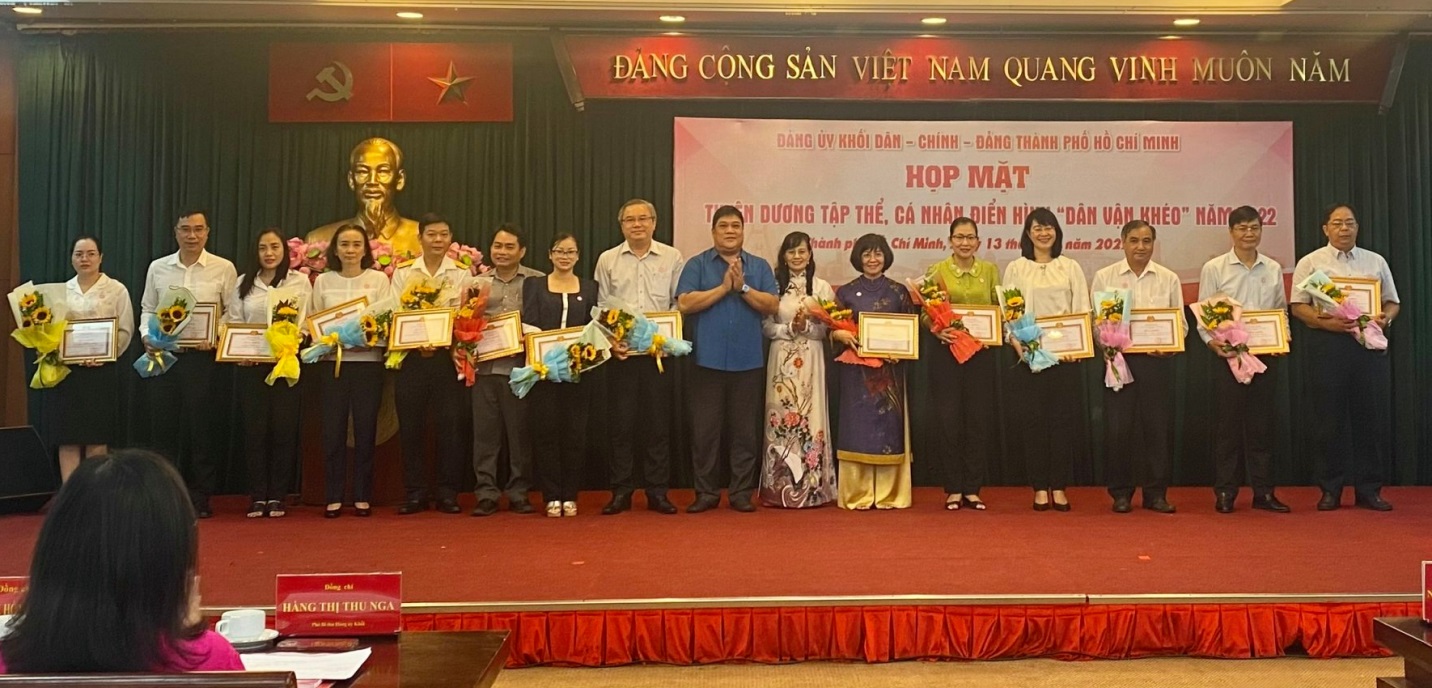 Tuyên dương các điển hình “Dân vận khéo” năm 2022 - 3