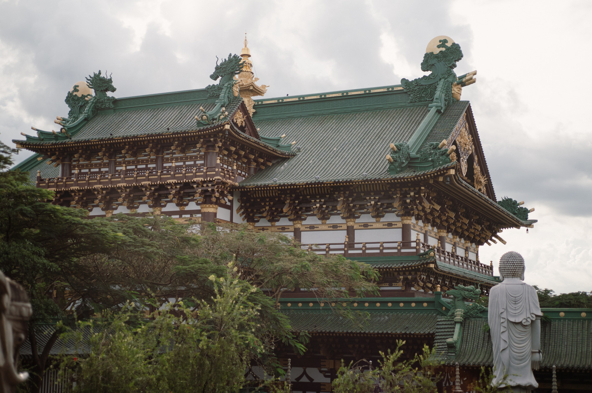 Ngôi chùa kiến trúc độc đáo, khuôn viên xanh mát nổi tiếng nhất Gia Lai - 8