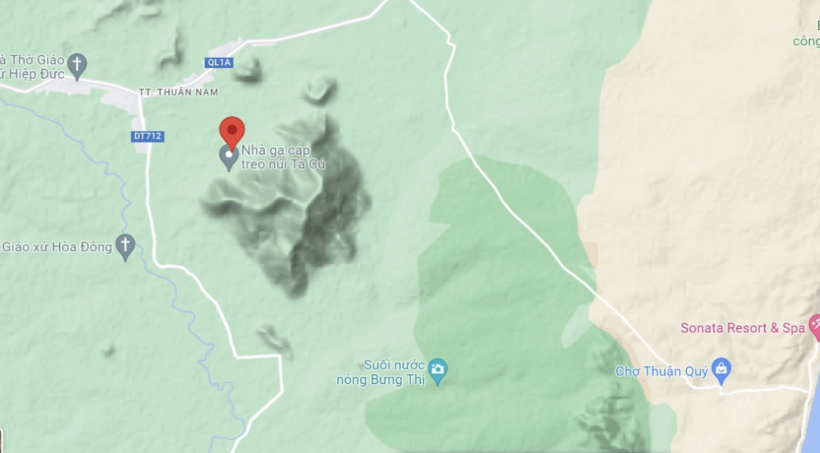 Nữ du khách 55 tuổi nghi đi lạc trên núi Tà Cú - 3