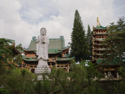 Du khảo - Ngôi chùa kiến trúc độc đáo, khuôn viên xanh mát nổi tiếng nhất Gia Lai