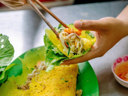 Ăn gì - Chuyên trang ẩm thực nổi tiếng khen bánh xèo, nem lụi của Việt Nam