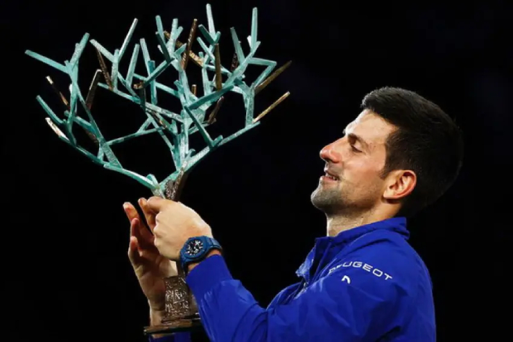 Djokovic có thể bỏ Paris Masters, Federer sẽ cầm vợt trở lại ở Nhật Bản - 1
