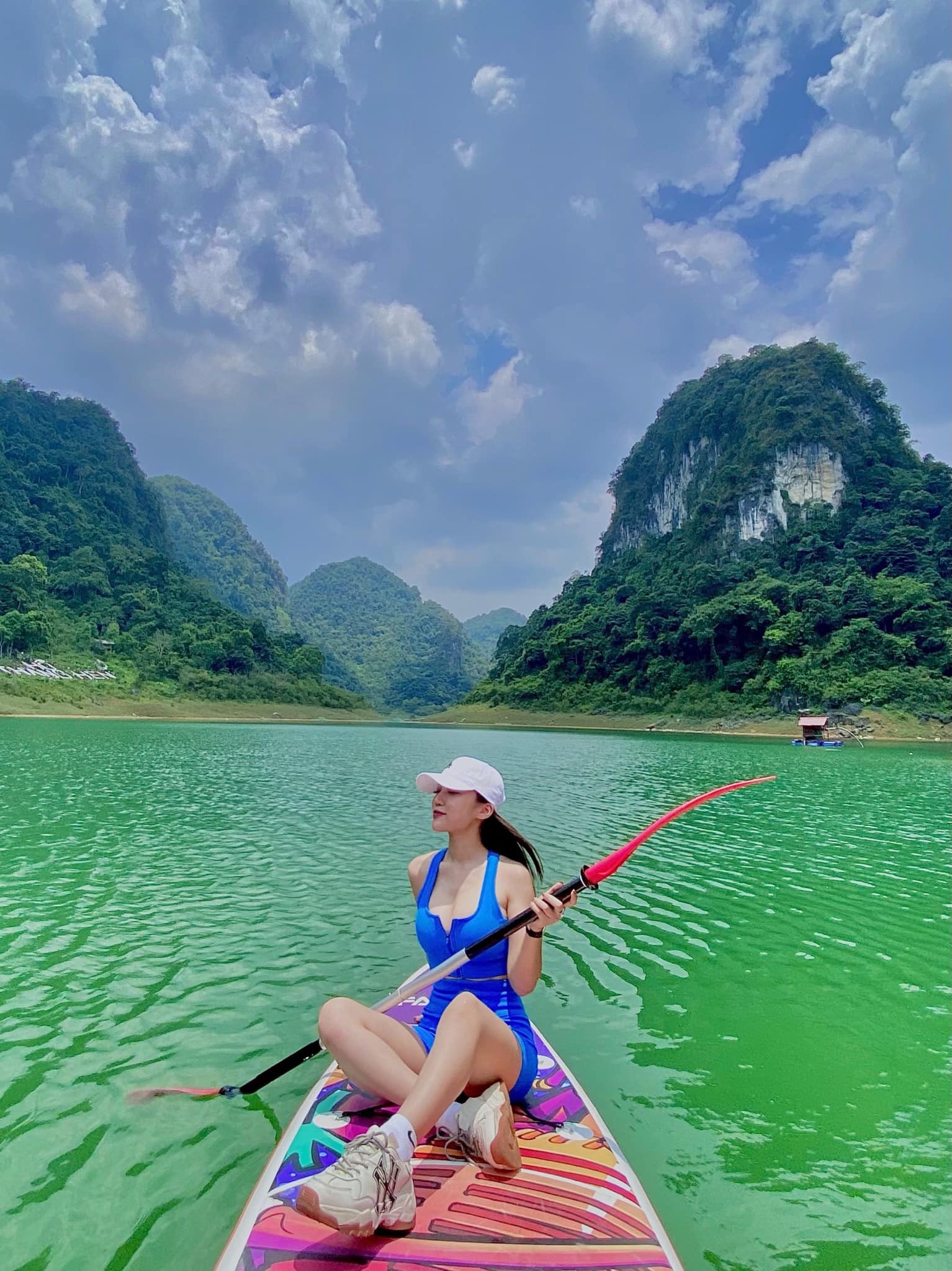 Chèo thuyền trên hồ Thang Hen ngắm cảnh thần tiên - 5