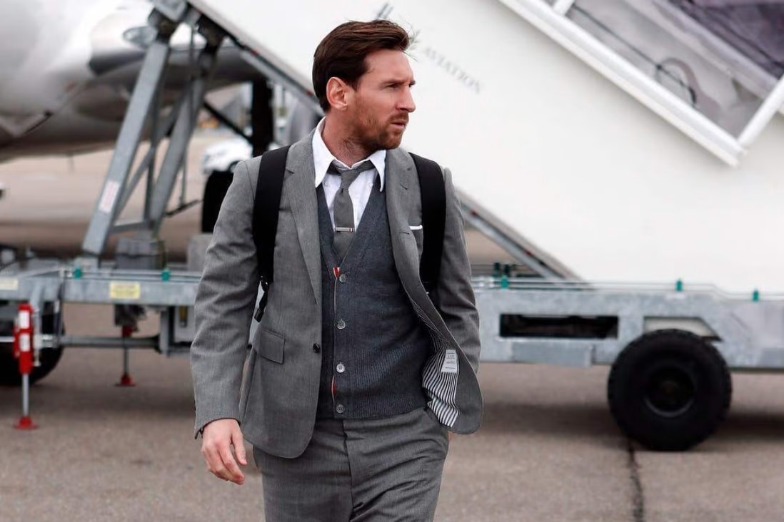 Lionel Messi gây tranh cãi khi thường xuyên đi máy bay riêng - 1