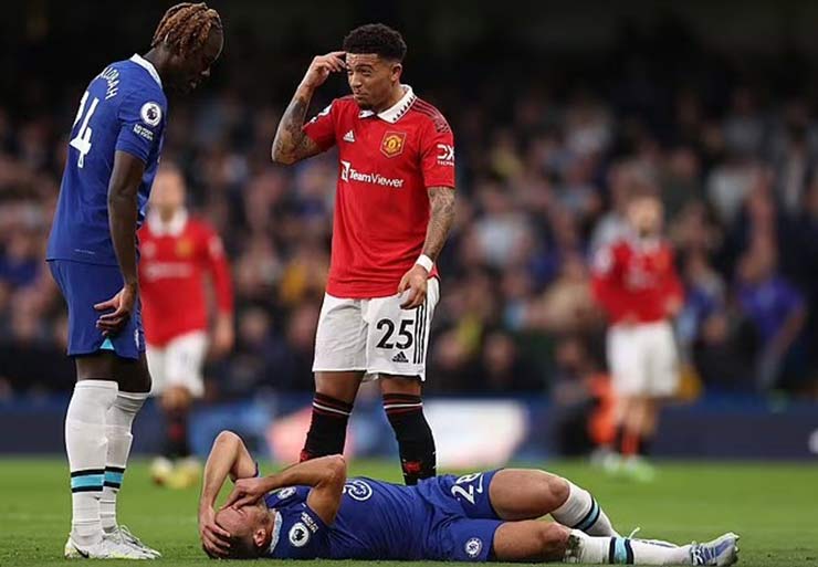 Sancho sa sút không ngờ cho MU: Xuất hiện nghi án chơi bời quá độ - 2