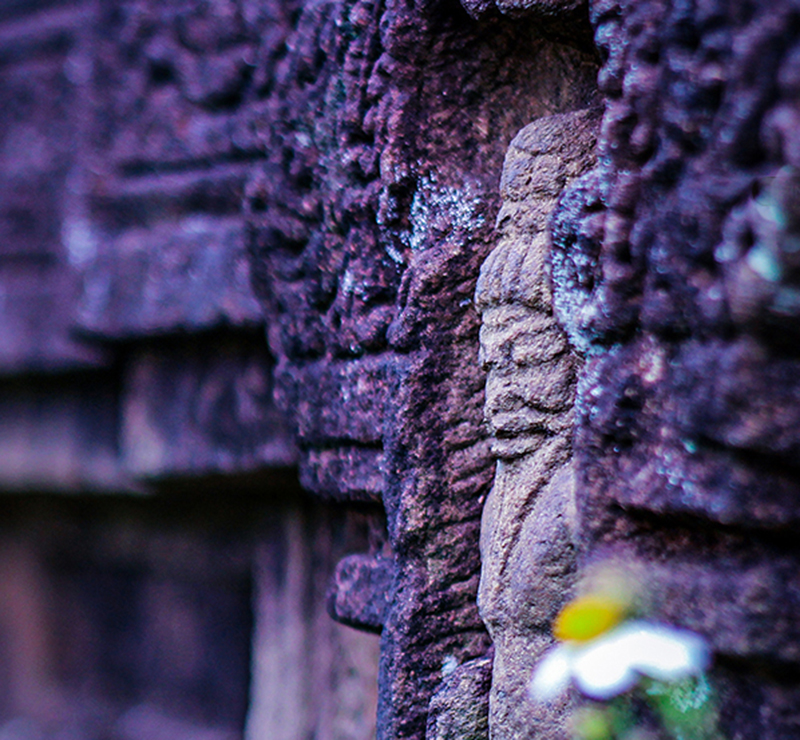 Ngắm tháp cổ ngàn năm rêu phong, không thua gì Ankor Wat - 4