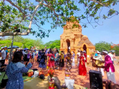 Lễ hội - Đồng bào Chăm ở Ninh Thuận vui đón Lễ hội Katê 2022