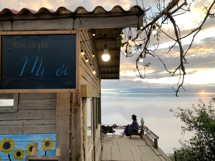 5 quán cà phê săn mây tuyệt đẹp tại Tà Xùa - 1