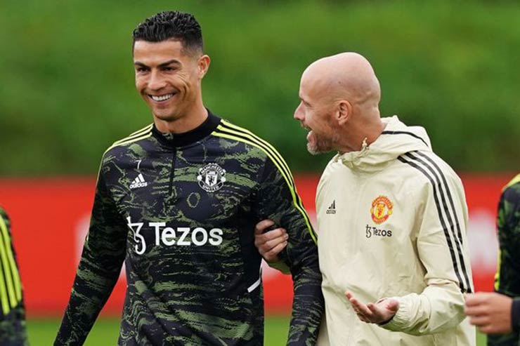 Ronaldo trở lại đội 1 MU: Ten Hag ủng hộ huyền thoại giã từ trong vinh dự - 1