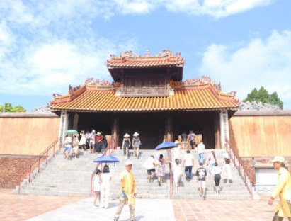 Chuyển động - Tu bổ, tôn tạo và phục hồi Di tích Văn Miếu tại Thừa Thiên-Huế