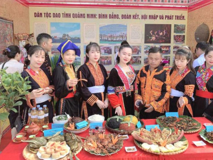 Lễ hội - Bảo tồn nghi lễ nhảy lửa, múa rùa độc đáo của người Dao