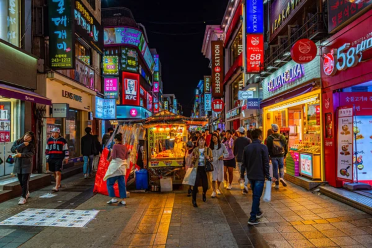 Khám phá Itaewon và những con phố "không ngủ" nổi tiếng thế giới - 2