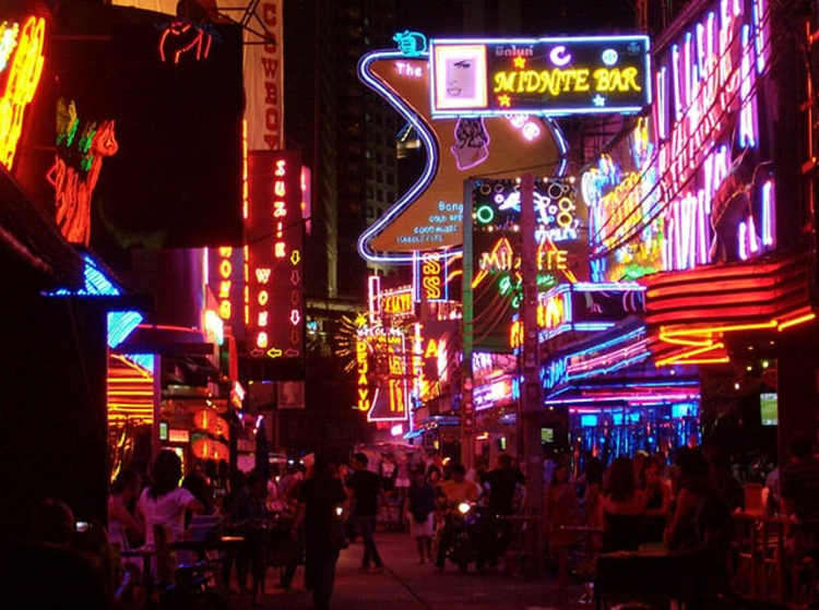 Khám phá Itaewon và những con phố "không ngủ" nổi tiếng thế giới - 14
