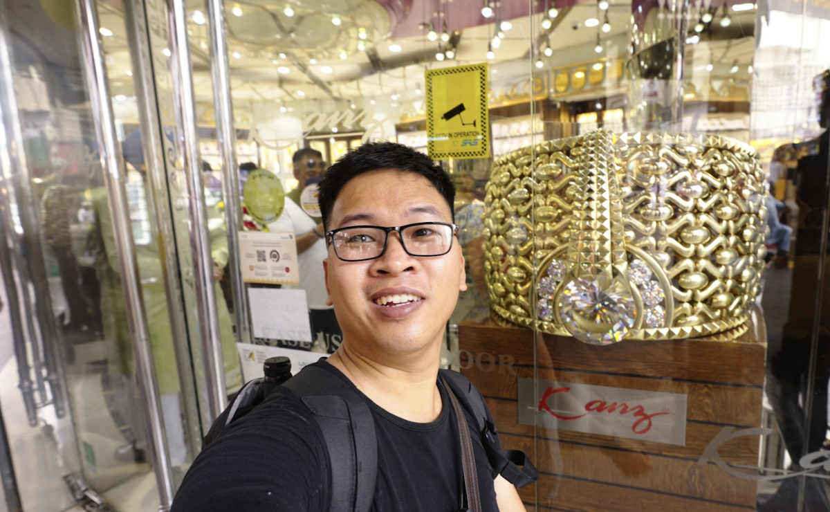 Du khách Việt khám phá chợ vàng ở Dubai - 7