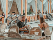 5 nhà hàng, quán bar Sài Gòn có “view” hồ bơi sang chảnh